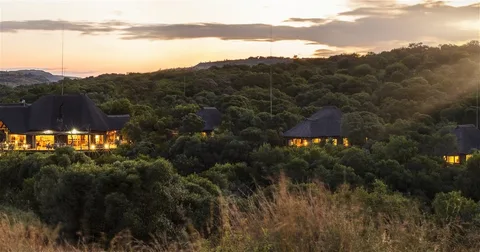 Iwamanzi Game Lodge