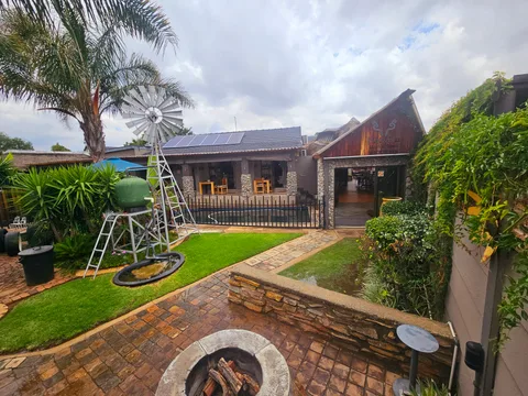 Bosveld in die stad Lodge