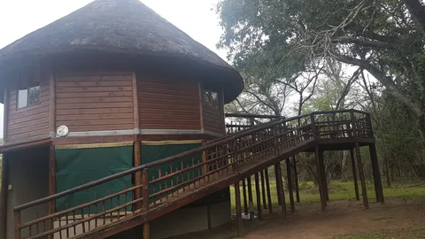 Bonamanzi Camp 17 & 18