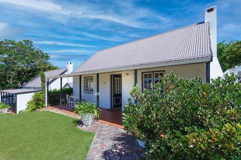 Belvidere Manor Lagoonside Cottages