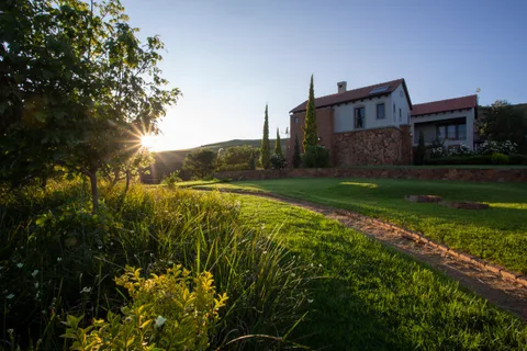 Mount High Luxury Country Estate